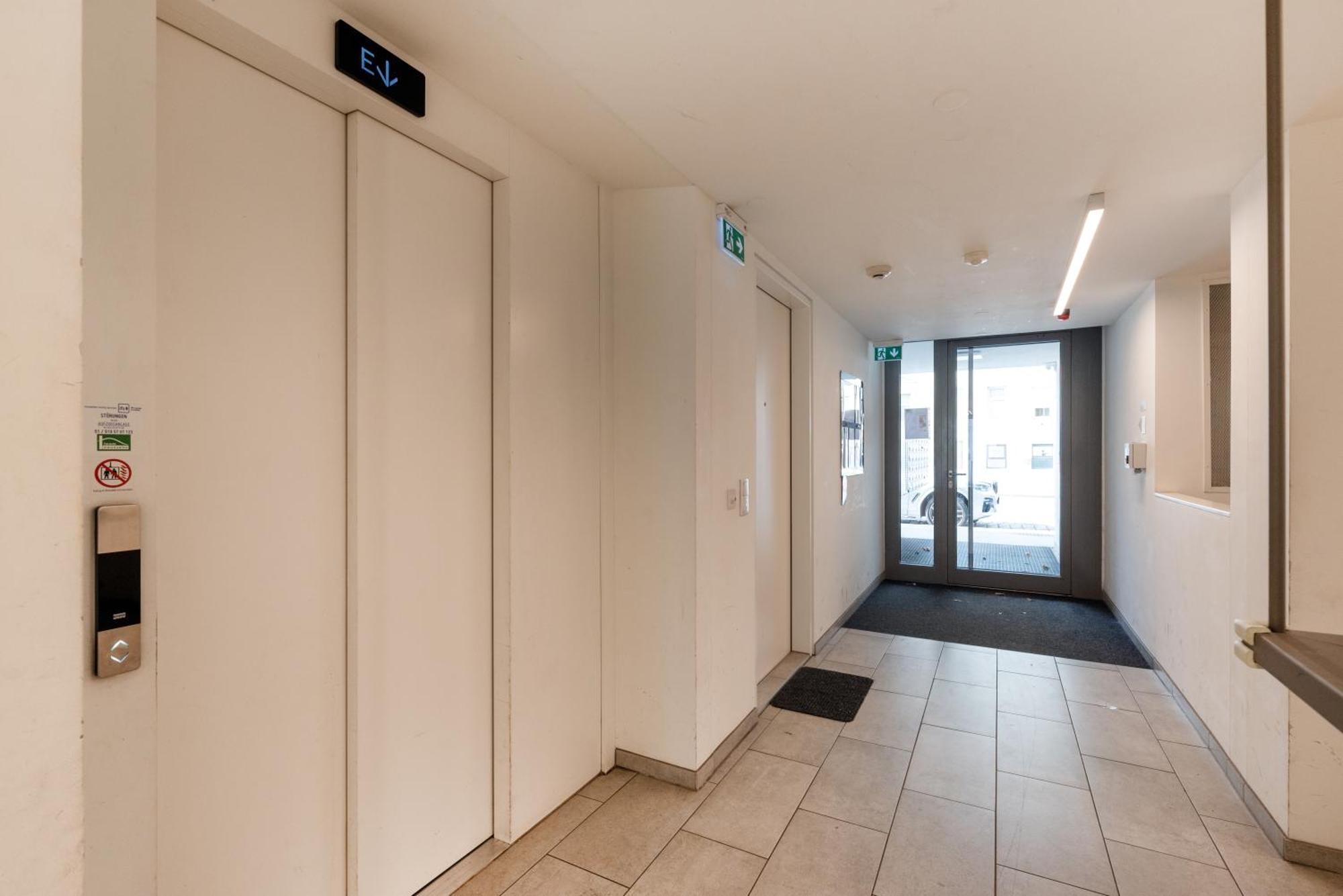 Apartment Mit Traumhafter Dachterrasse & Weitblick Wien Exteriör bild