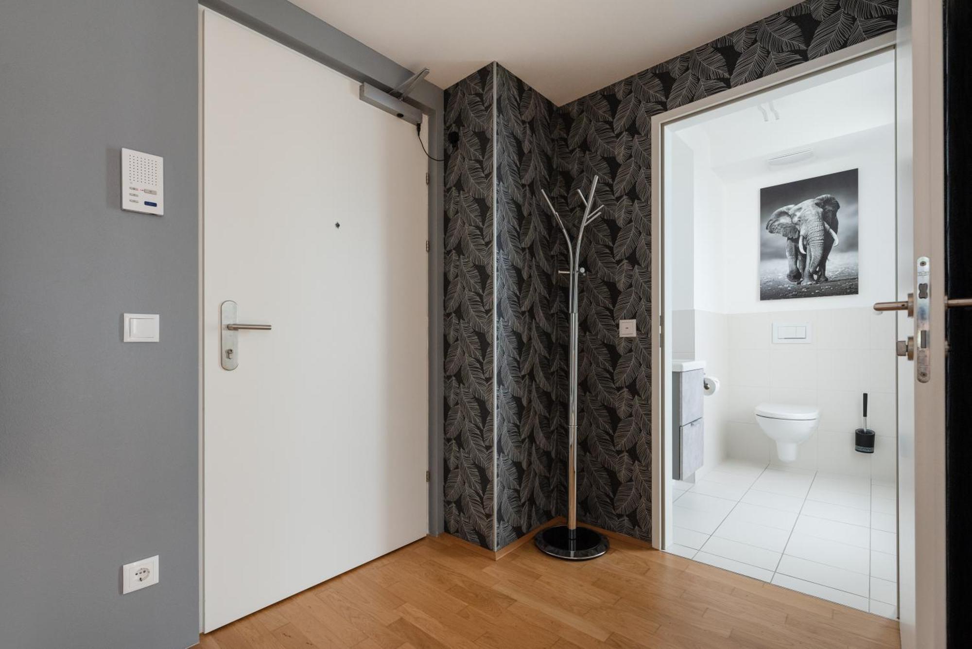 Apartment Mit Traumhafter Dachterrasse & Weitblick Wien Exteriör bild