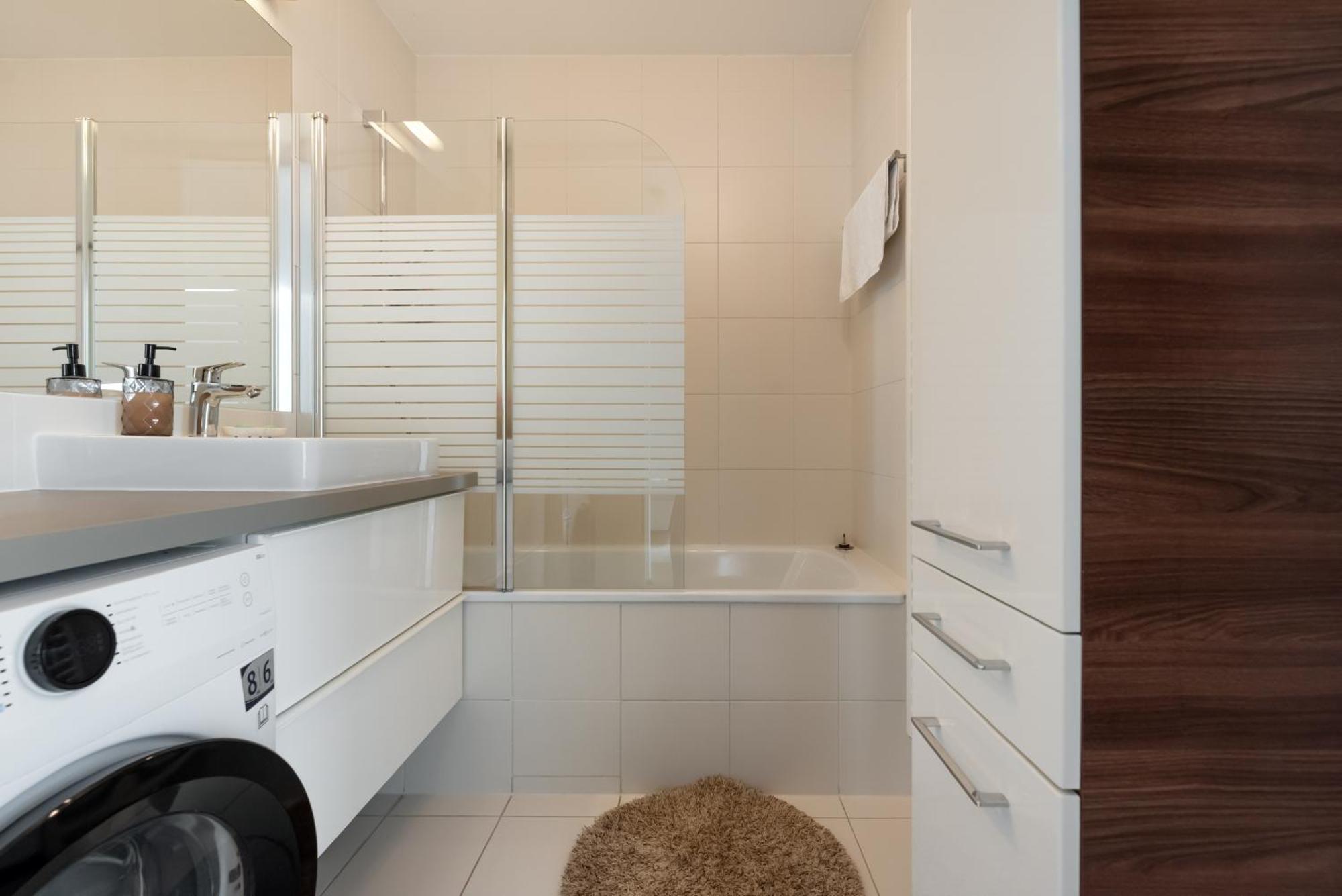 Apartment Mit Traumhafter Dachterrasse & Weitblick Wien Exteriör bild